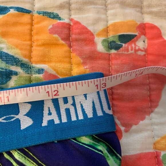 Under Armour Girls Athletic Pants.  Size:  YLG. - Picture 4 of 5